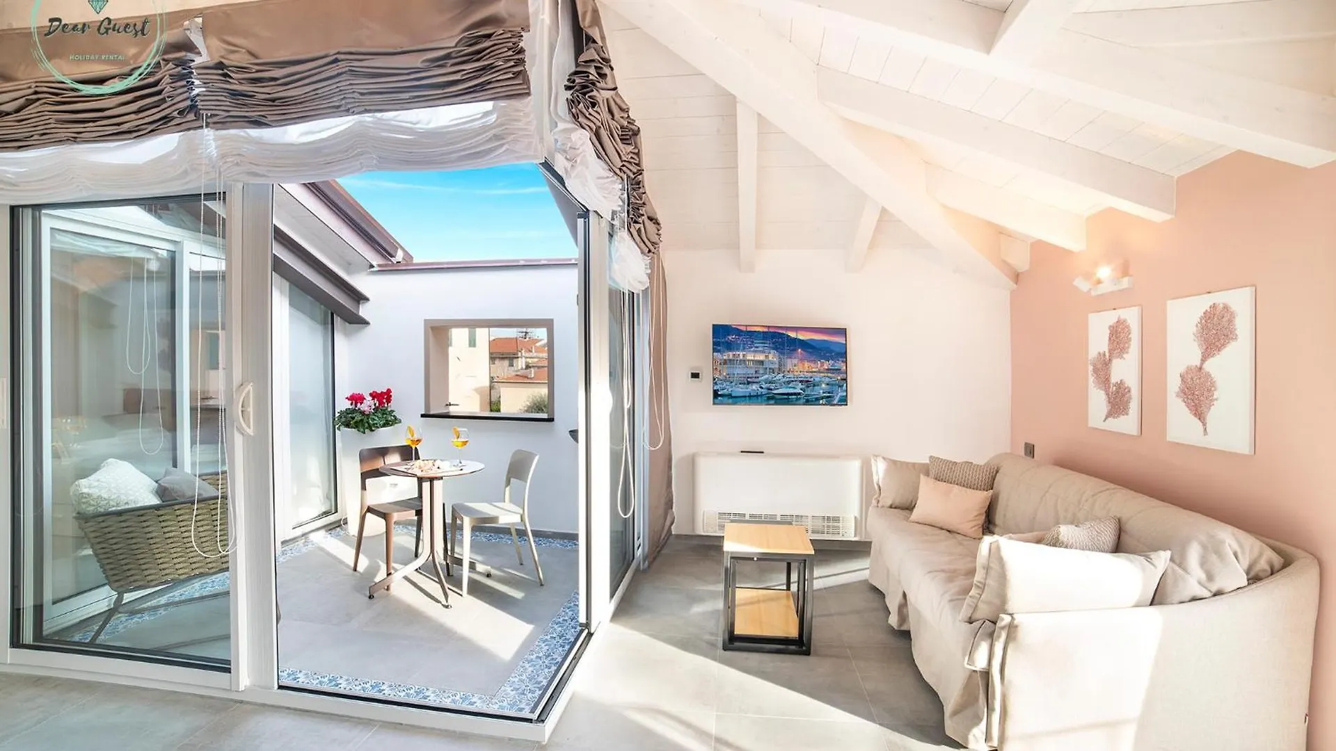 Casa Sulle Mura Loano 0*,